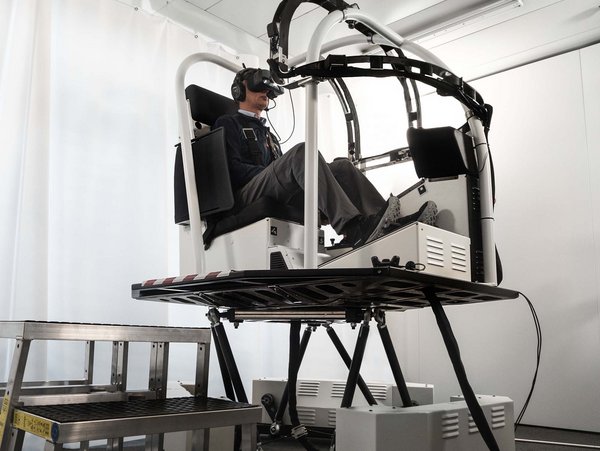 Loft Dynamics Demonstrates 360-degree Virtual Reality Helicopter Flight  Simulator