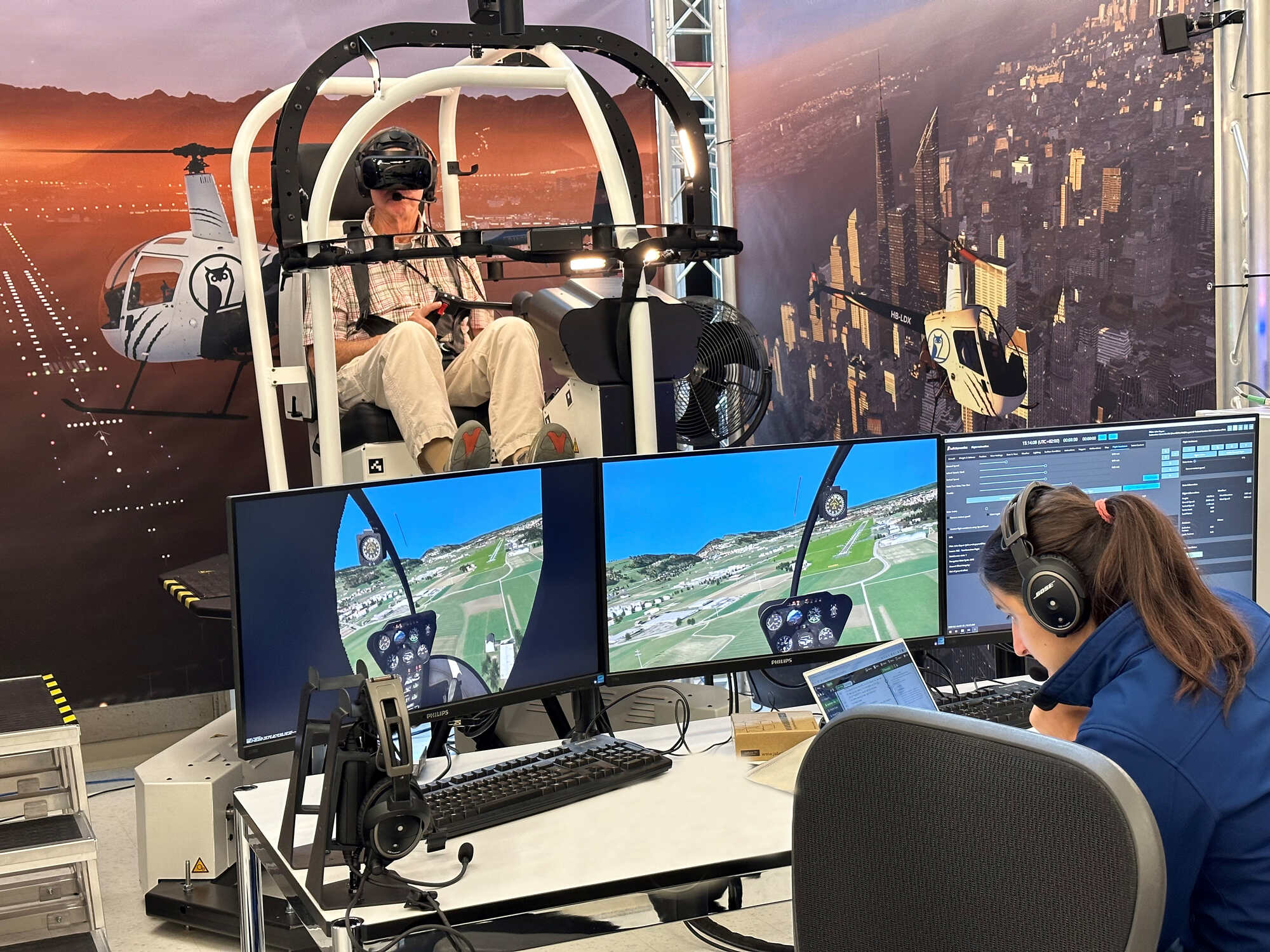 Loft Dynamics Demonstrates 360-degree Virtual Reality Helicopter Flight  Simulator