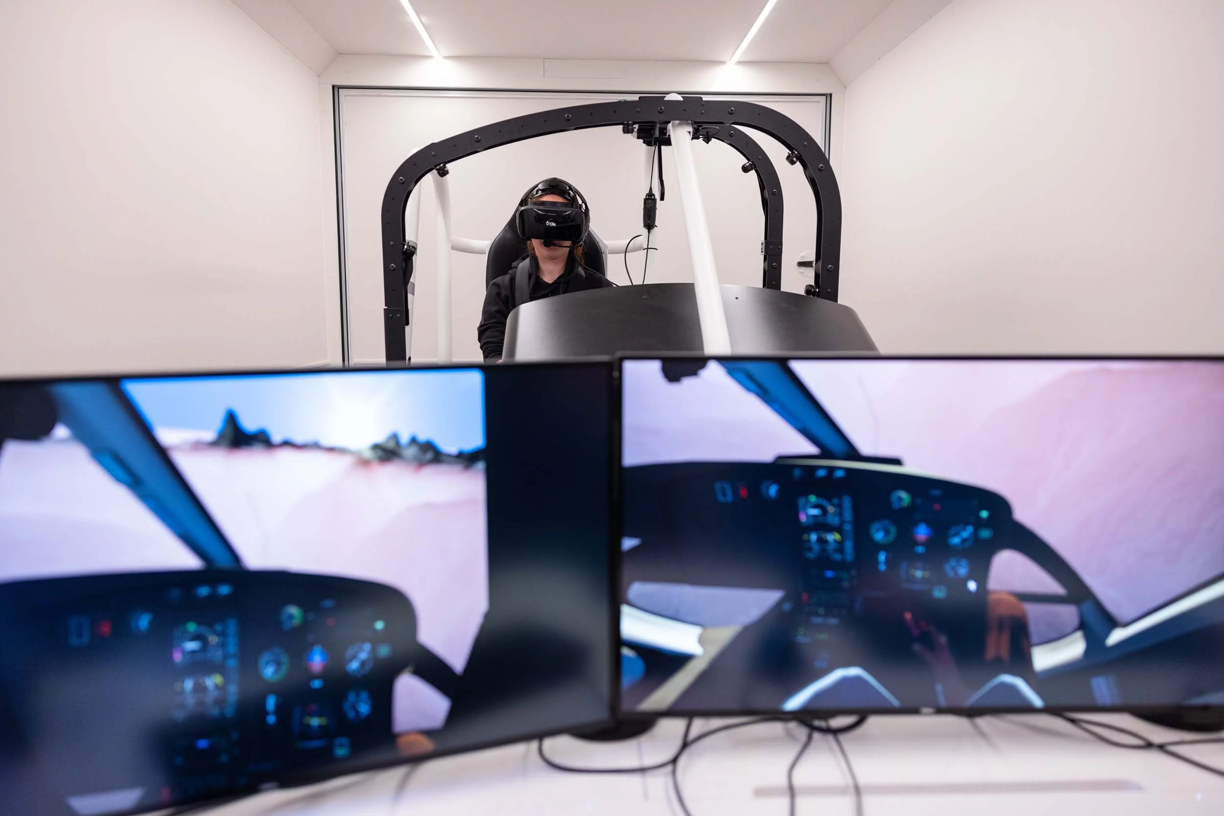 AERO Friedrichshafen 2022 — Pilot Training with VR Simulators by Loft ...