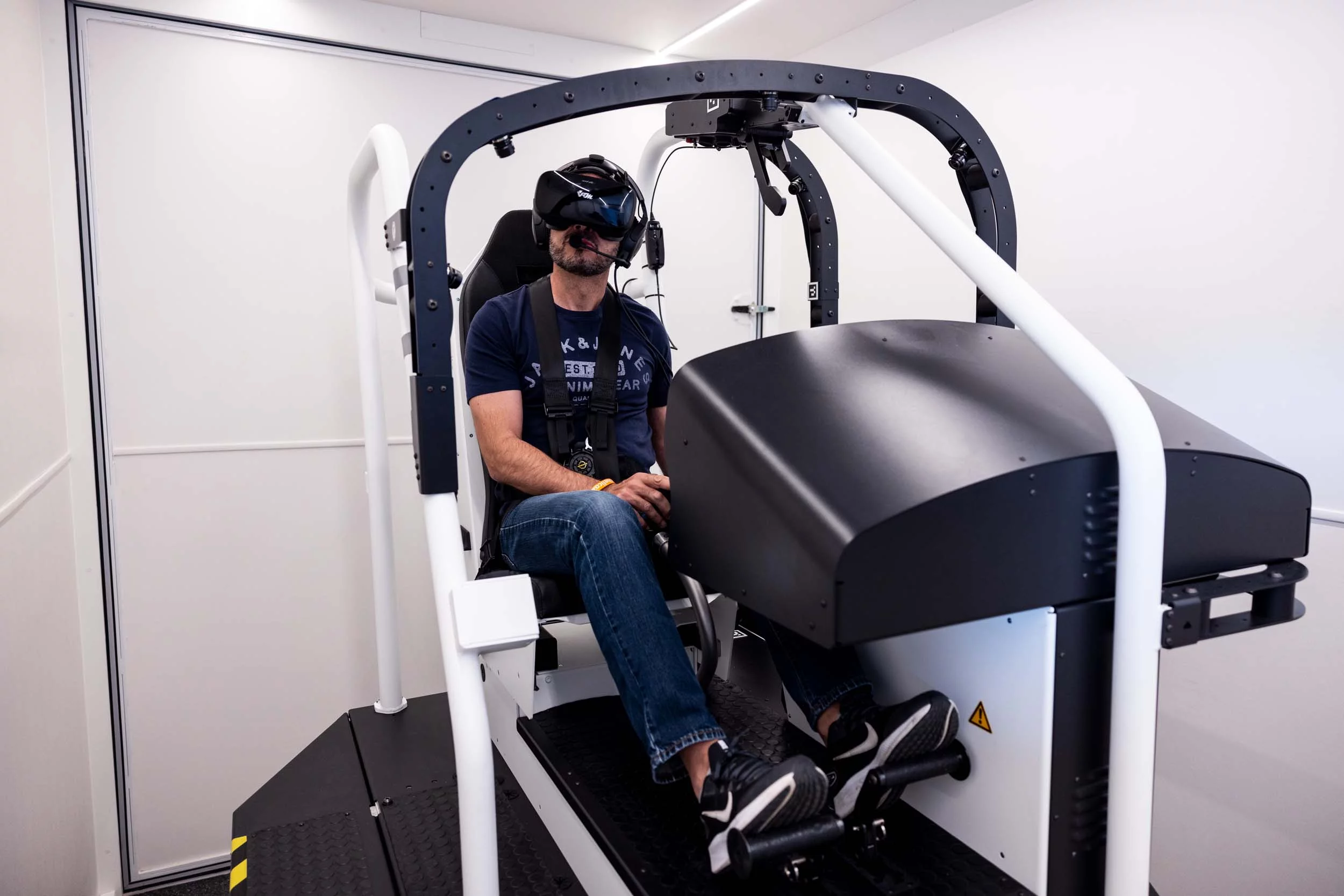 HÉLICO Cholet 2022 — Pilot Training with VR Simulators by Loft Dynamics