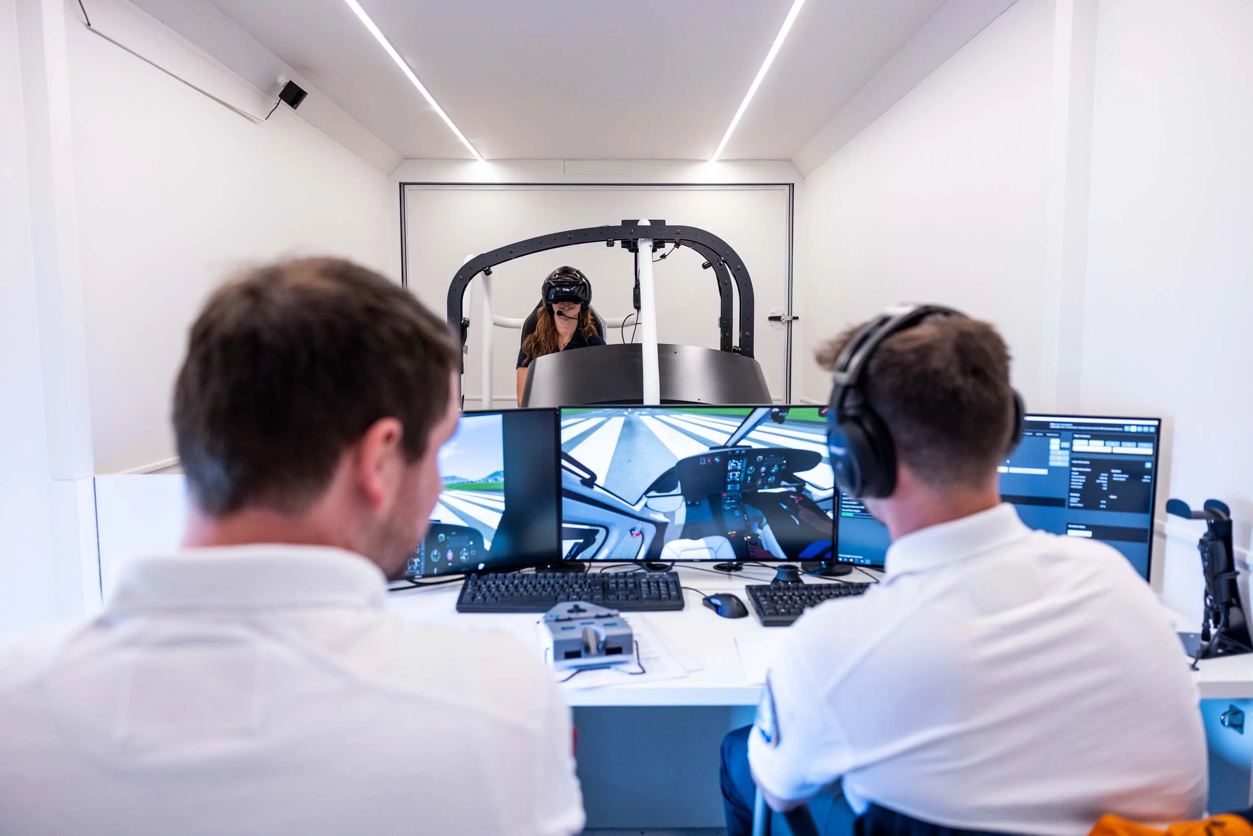 HÉLICO Cholet 2022 — Pilot Training with VR Simulators by Loft Dynamics
